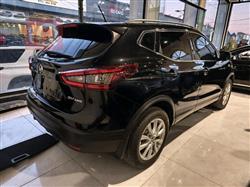 نيسان قاشقاي